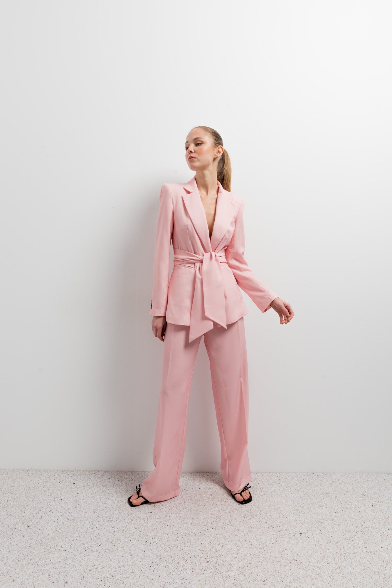 BLAZER CON CINTURÓN