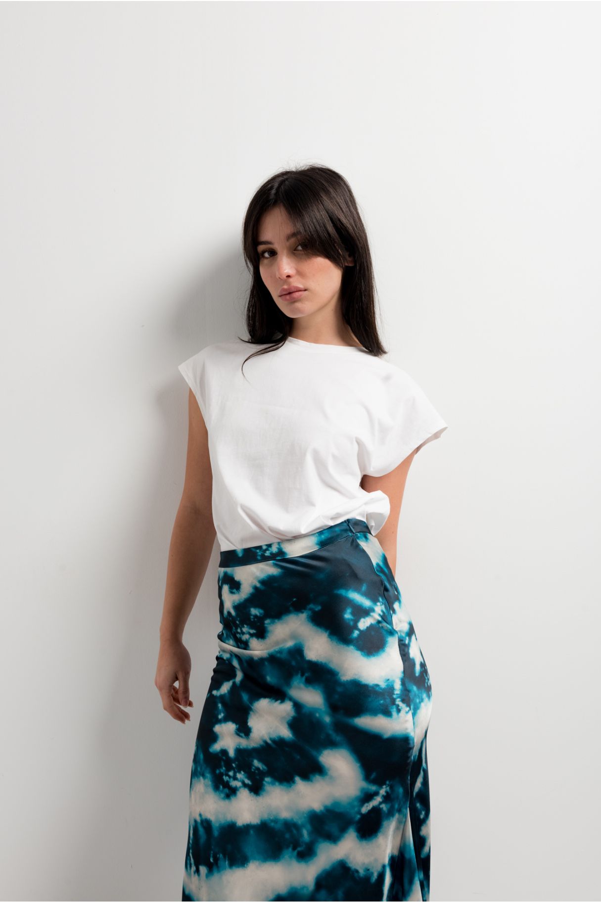 FALDA MIDI SATINADA ESTAMPADA TIE DYE