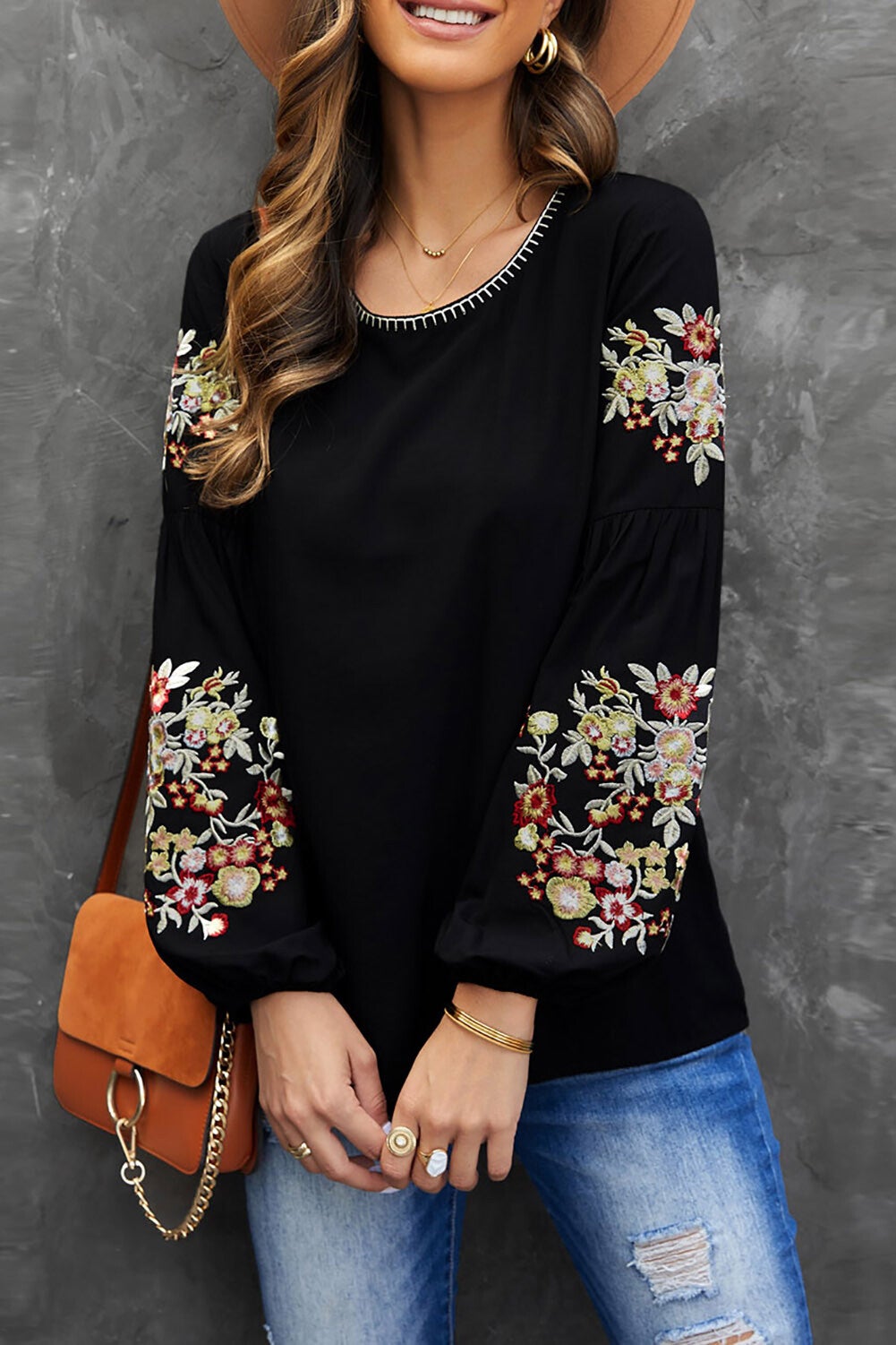 Top de manga bordado floral