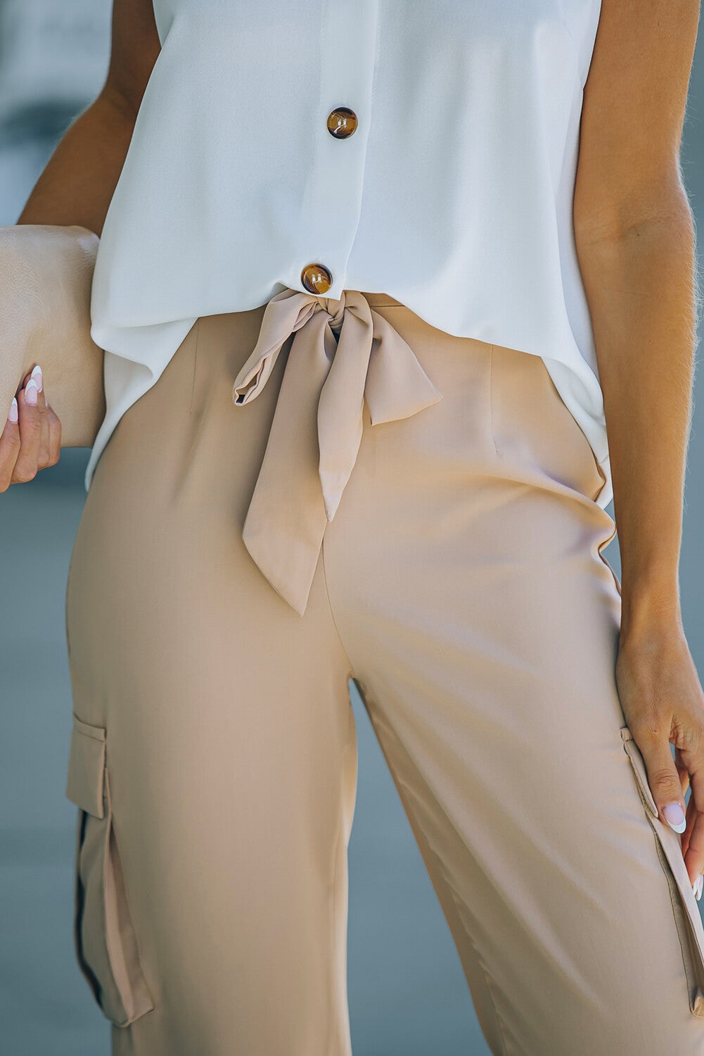 Pantalón de cintura alta anudado