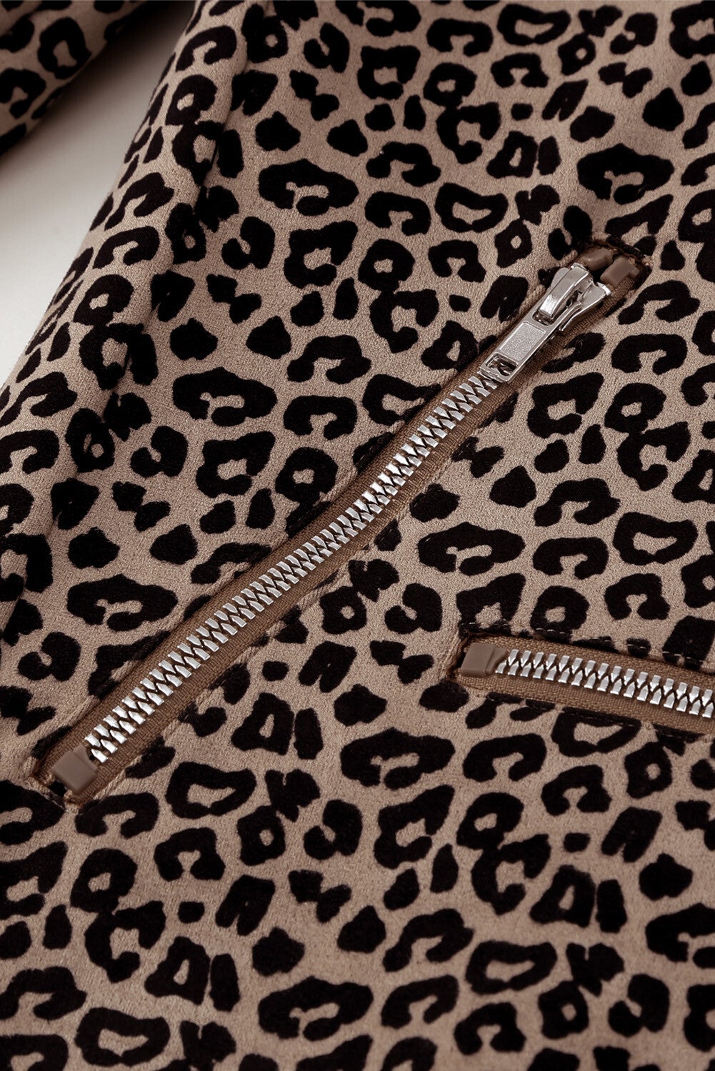 Chaqueta corta leopardo