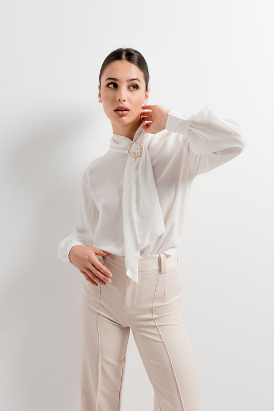 BLUSA LAZADA CUELLO